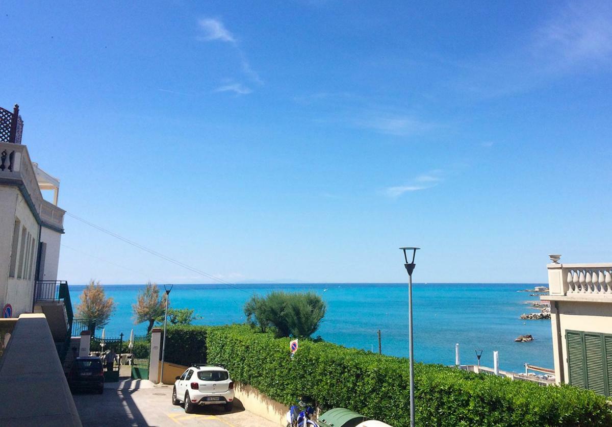 Appartamenti Fronte Mare Castiglioncello Eksteriør bilde
